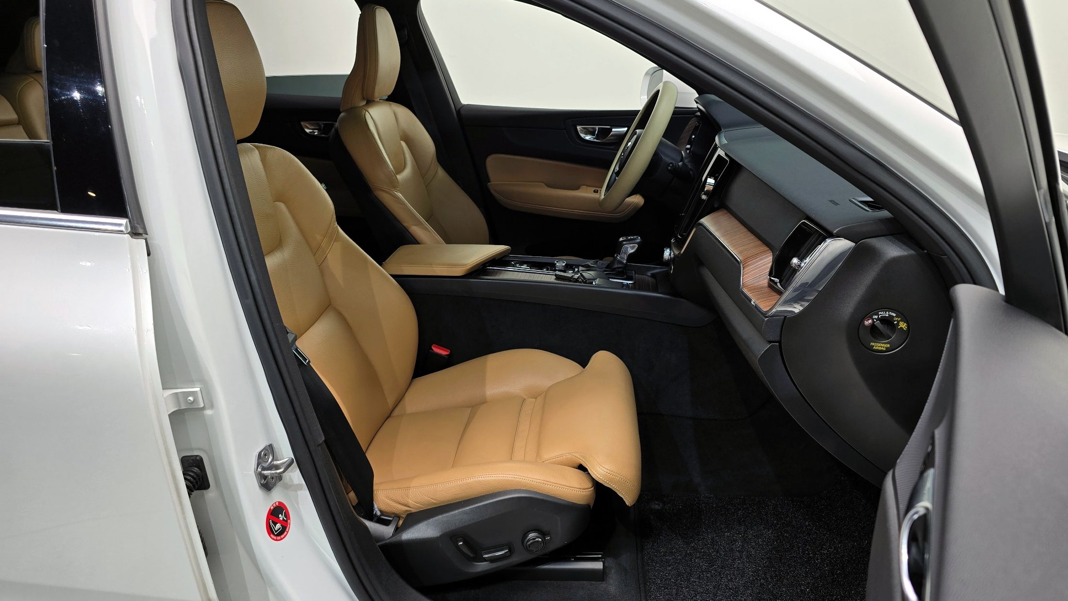VOLVO XC60 2019