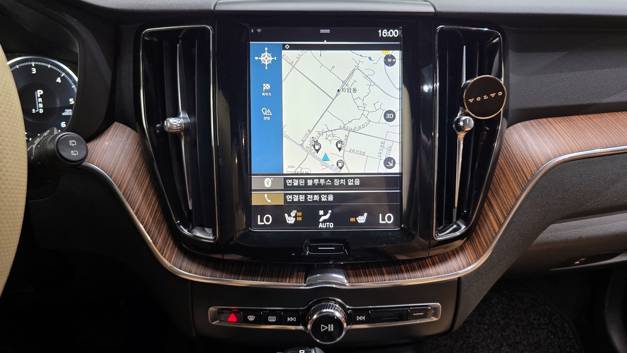 VOLVO XC60 2019