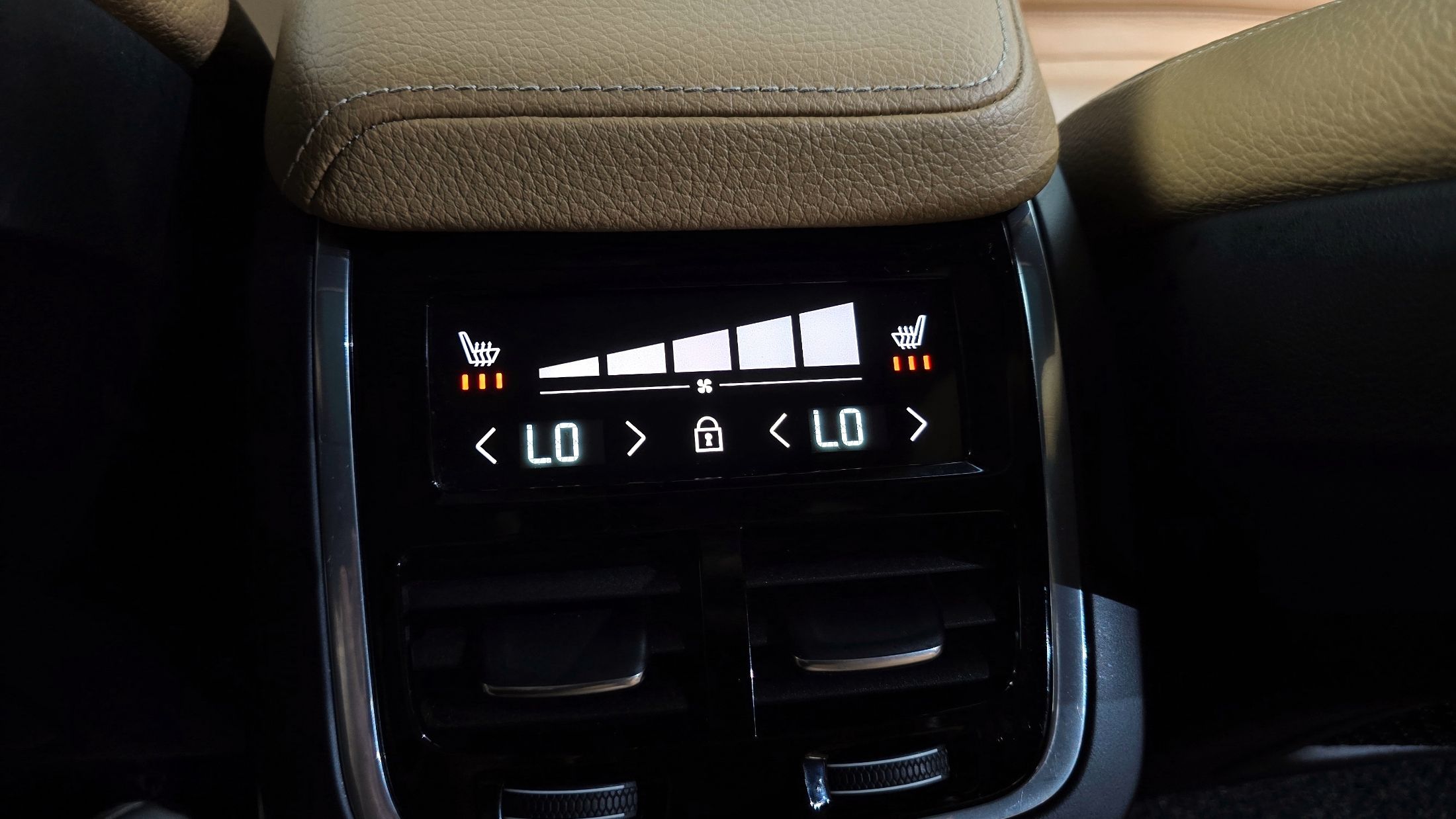 VOLVO XC60 2019