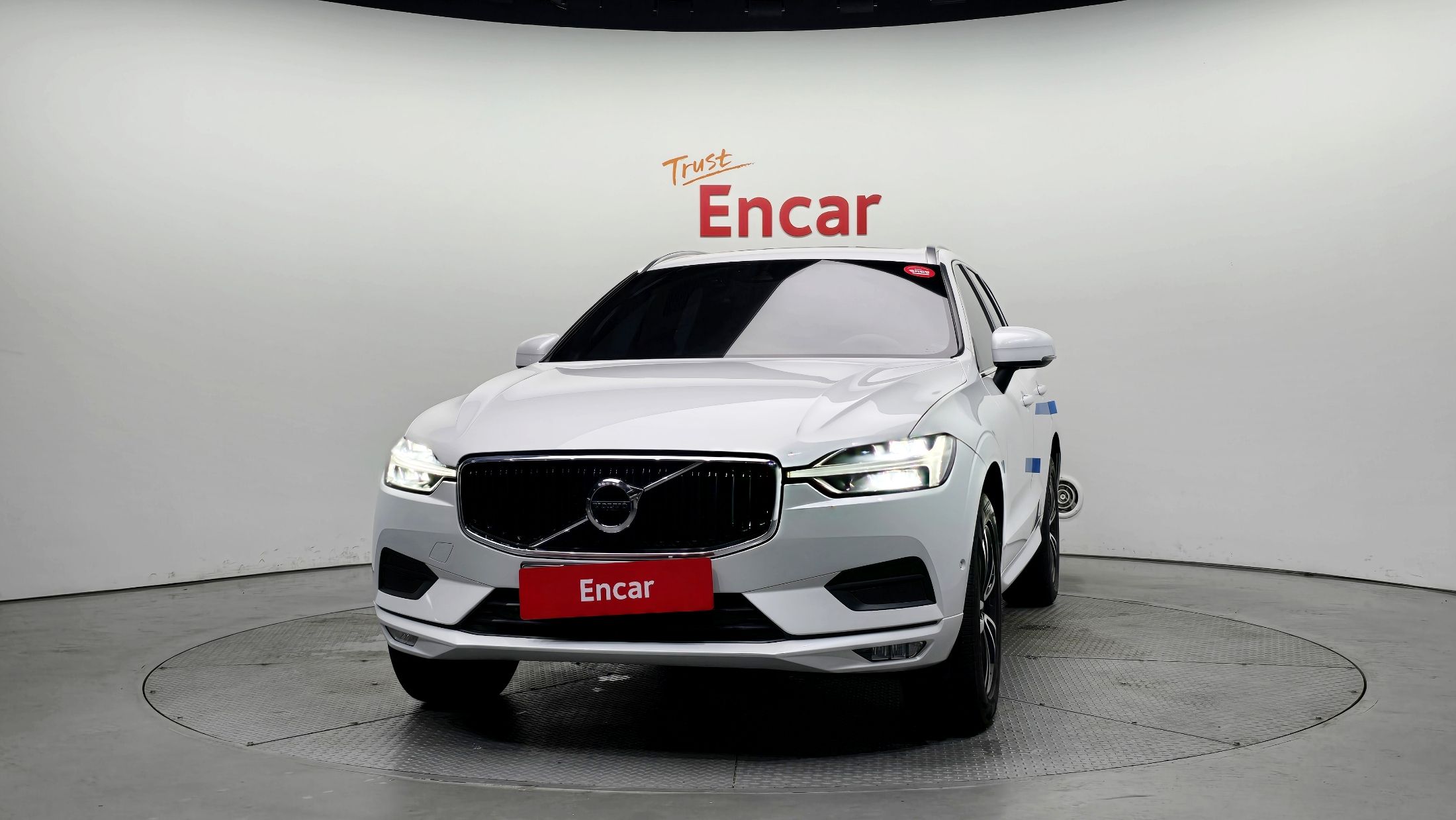 VOLVO XC60 2019