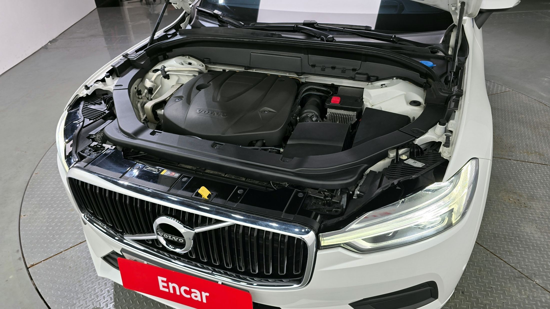 VOLVO XC60 2019