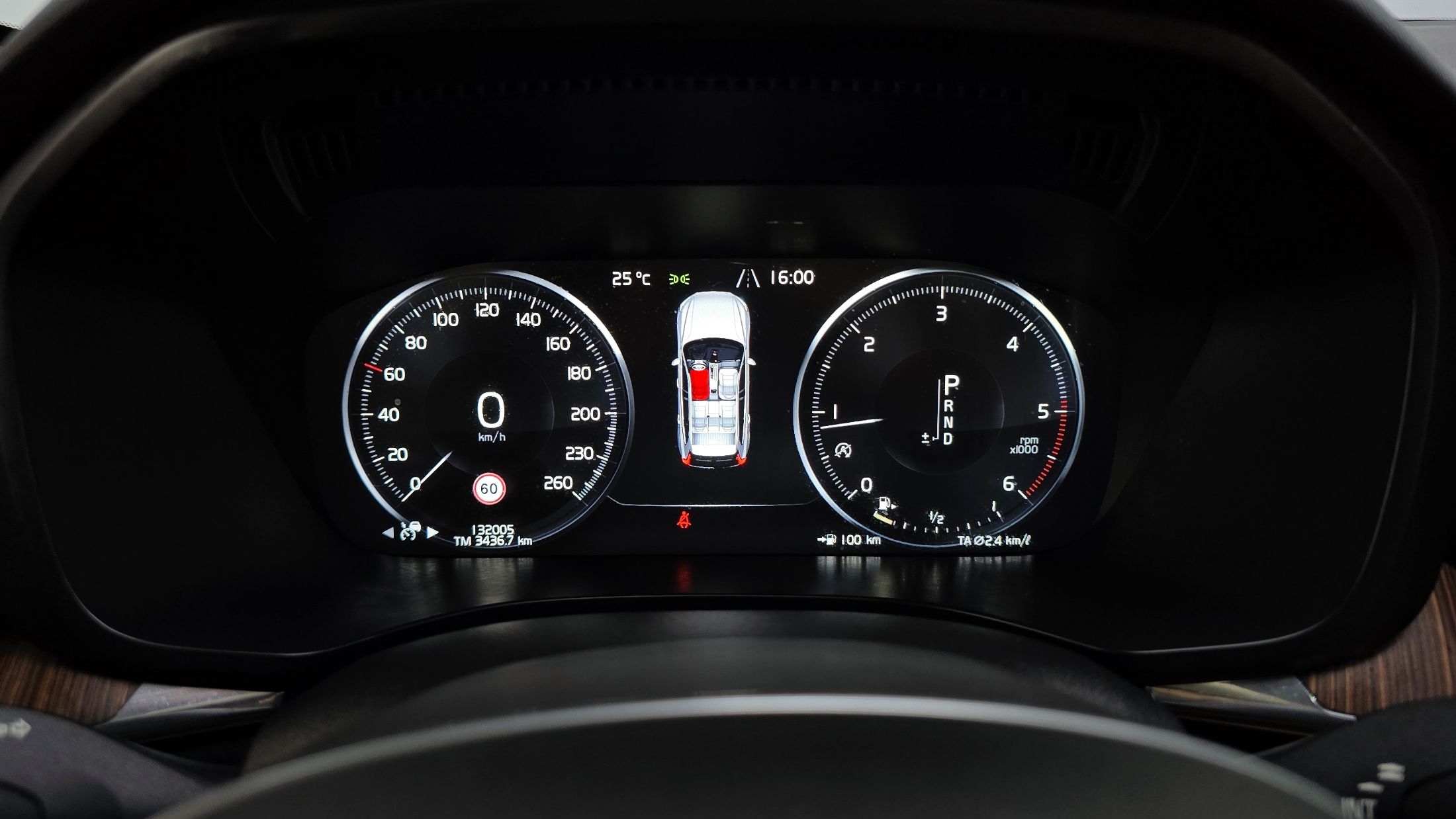 VOLVO XC60 2019