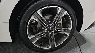 KIA K5 2023