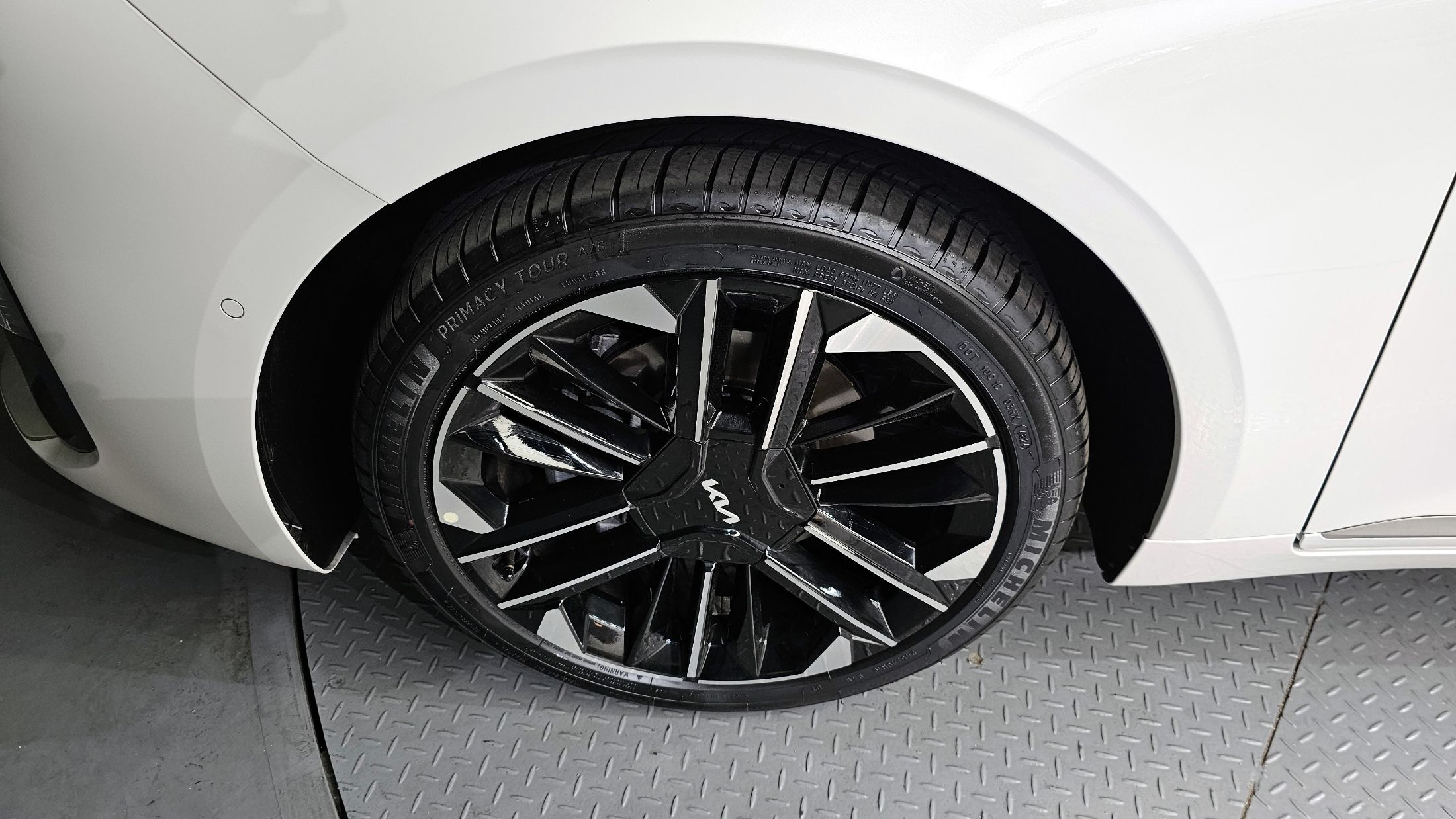 KIA K8 HYBRID