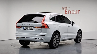 VOLVO XC60 2022
