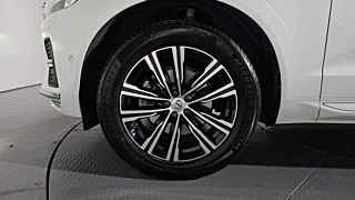 VOLVO XC60 2022