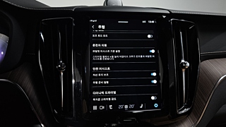 VOLVO XC60 2022