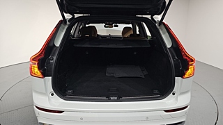 VOLVO XC60 2022