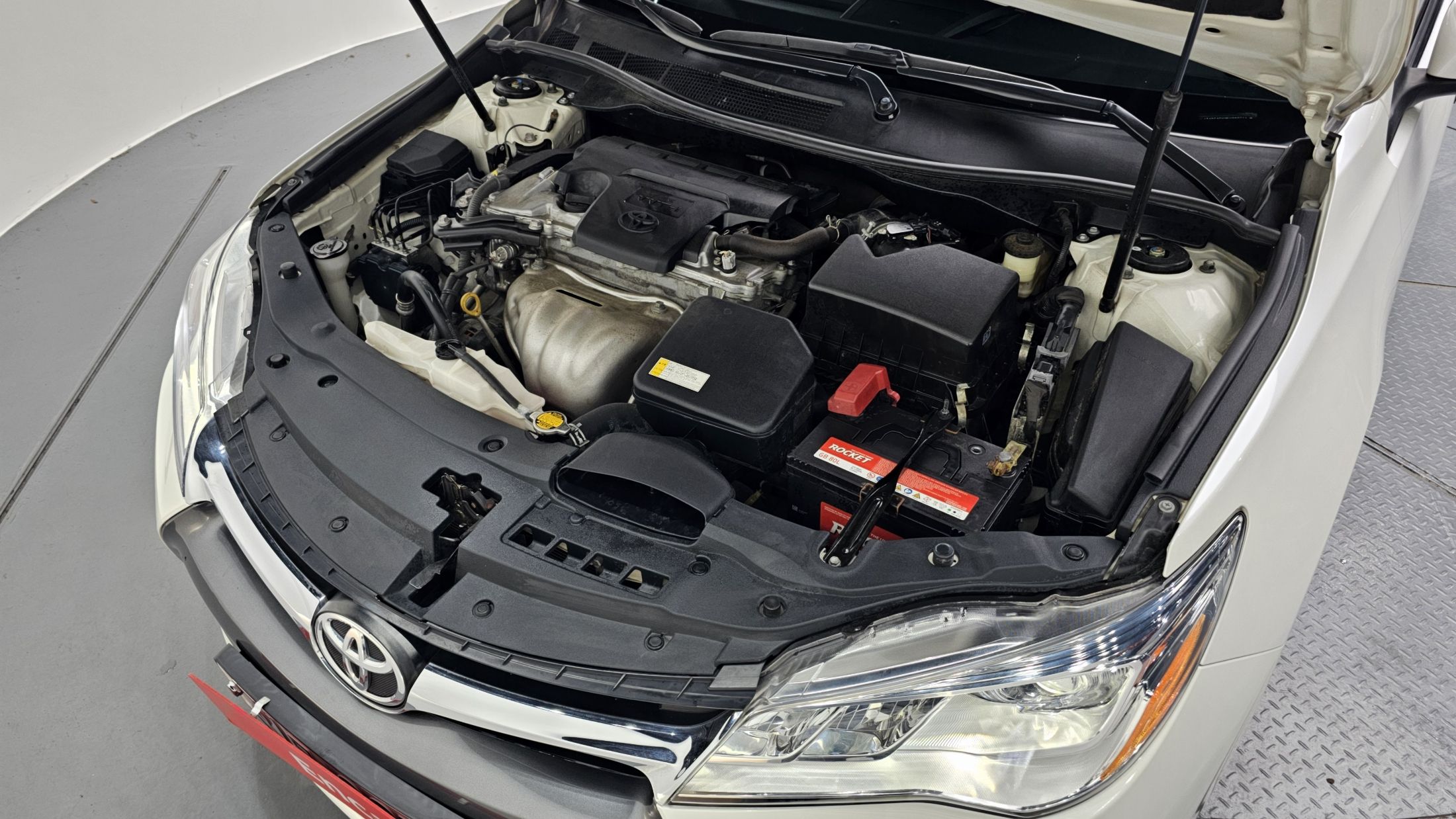 TOYOTA CAMRY 2015