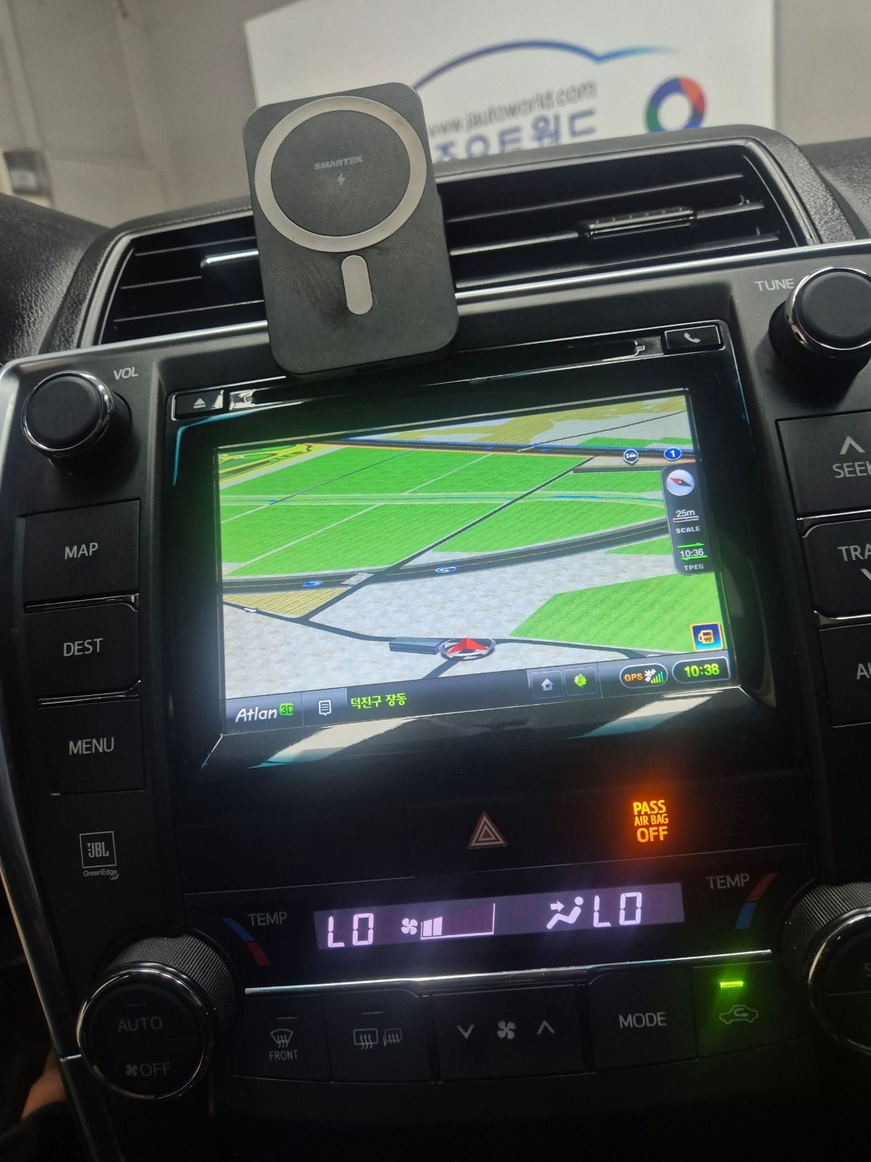 TOYOTA CAMRY 2015