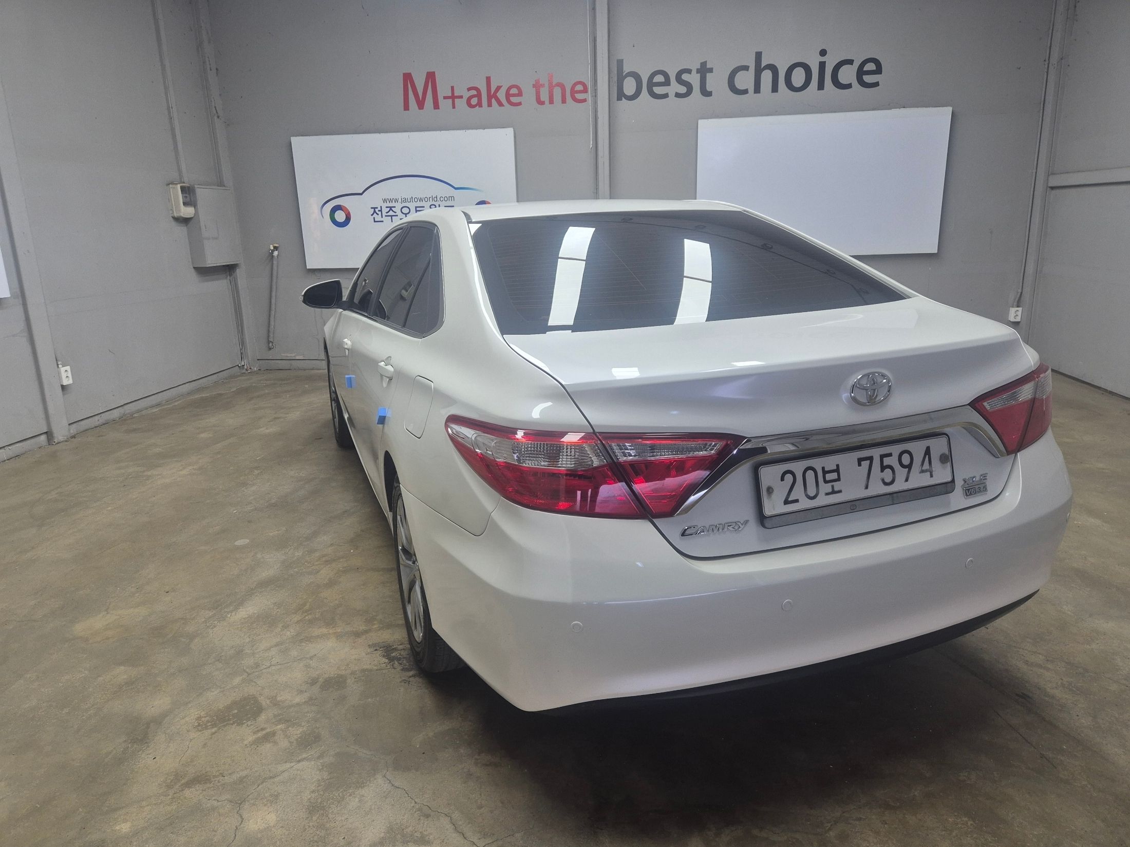 TOYOTA CAMRY 2015