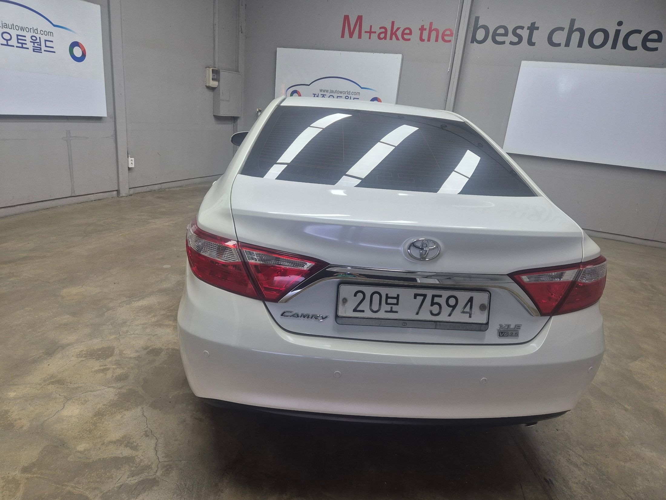 TOYOTA CAMRY 2015
