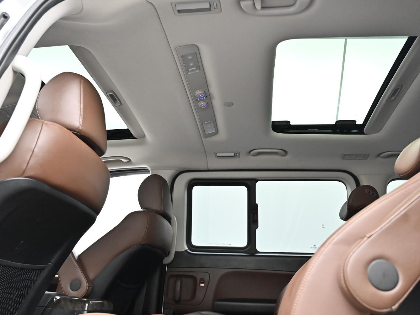 HYUNDAI STAREX GRAND
