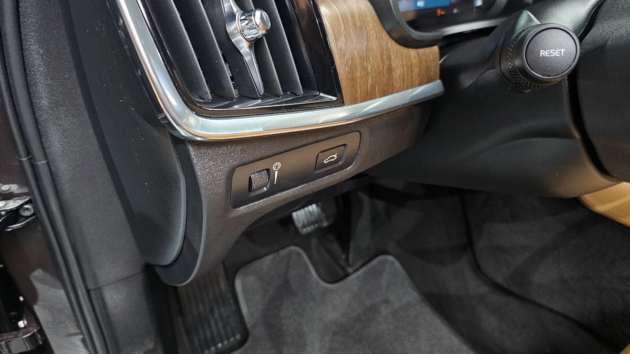 VOLVO V90 CROSS COUNTRY 2022