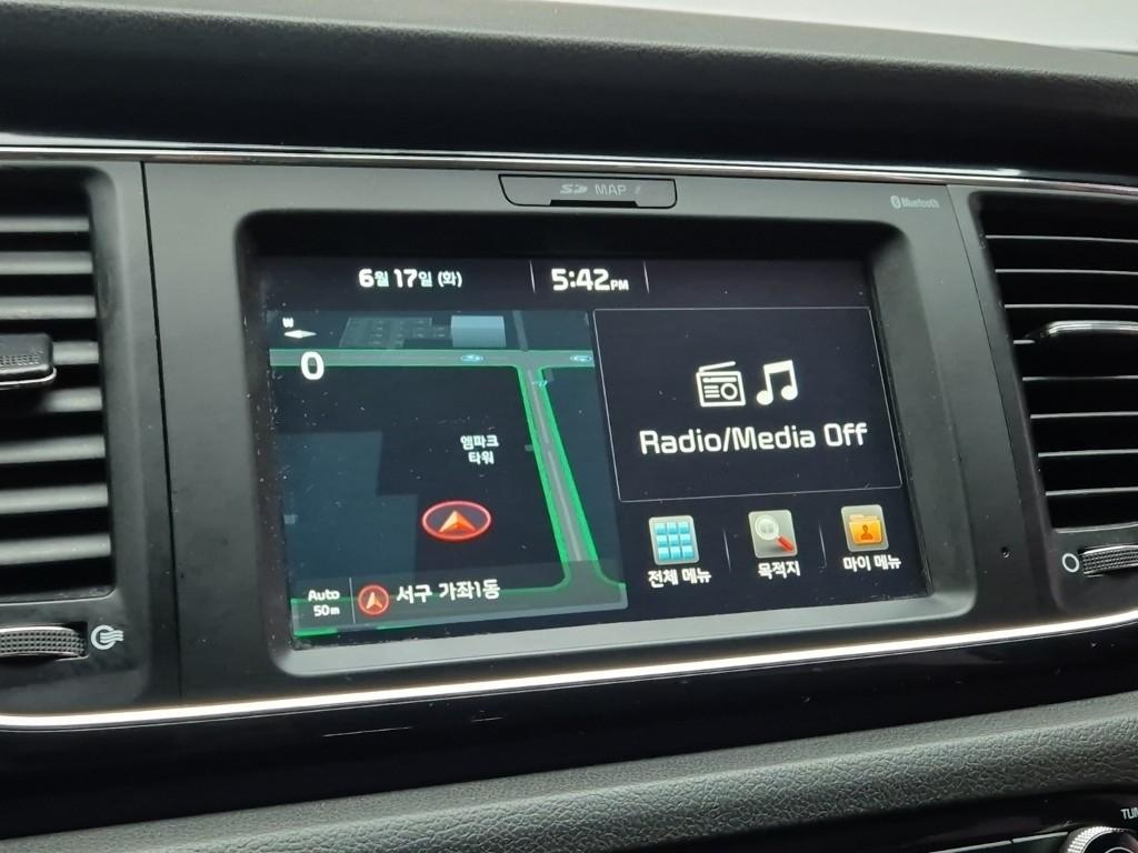 KIA CARNIVAL 2016