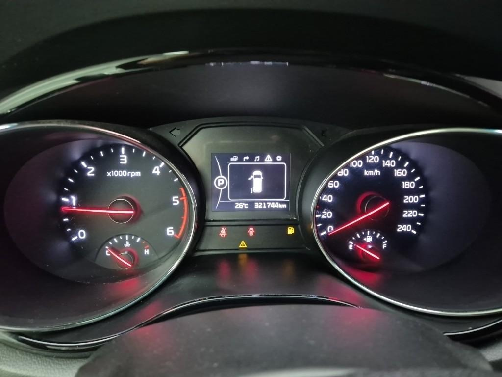 KIA CARNIVAL 2016