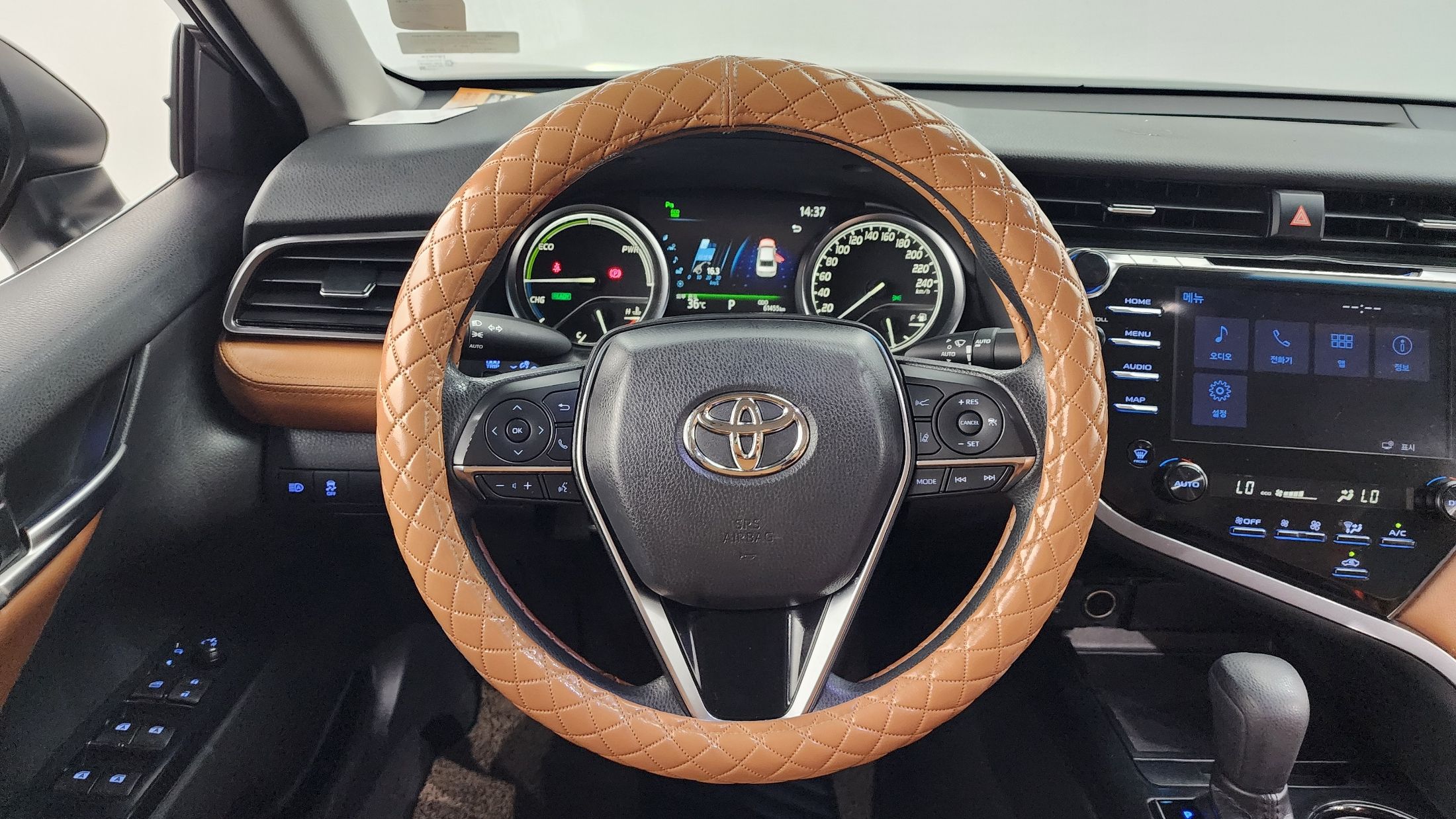 TOYOTA CAMRY XV70 2020