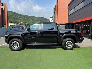DODGE RAM PICK UP 2025