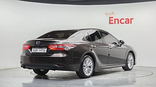 TOYOTA CAMRY XV70 2019