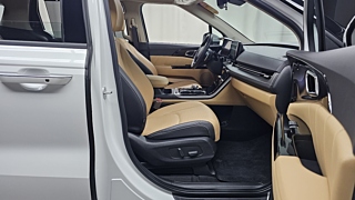 KIA CARNIVAL 2023
