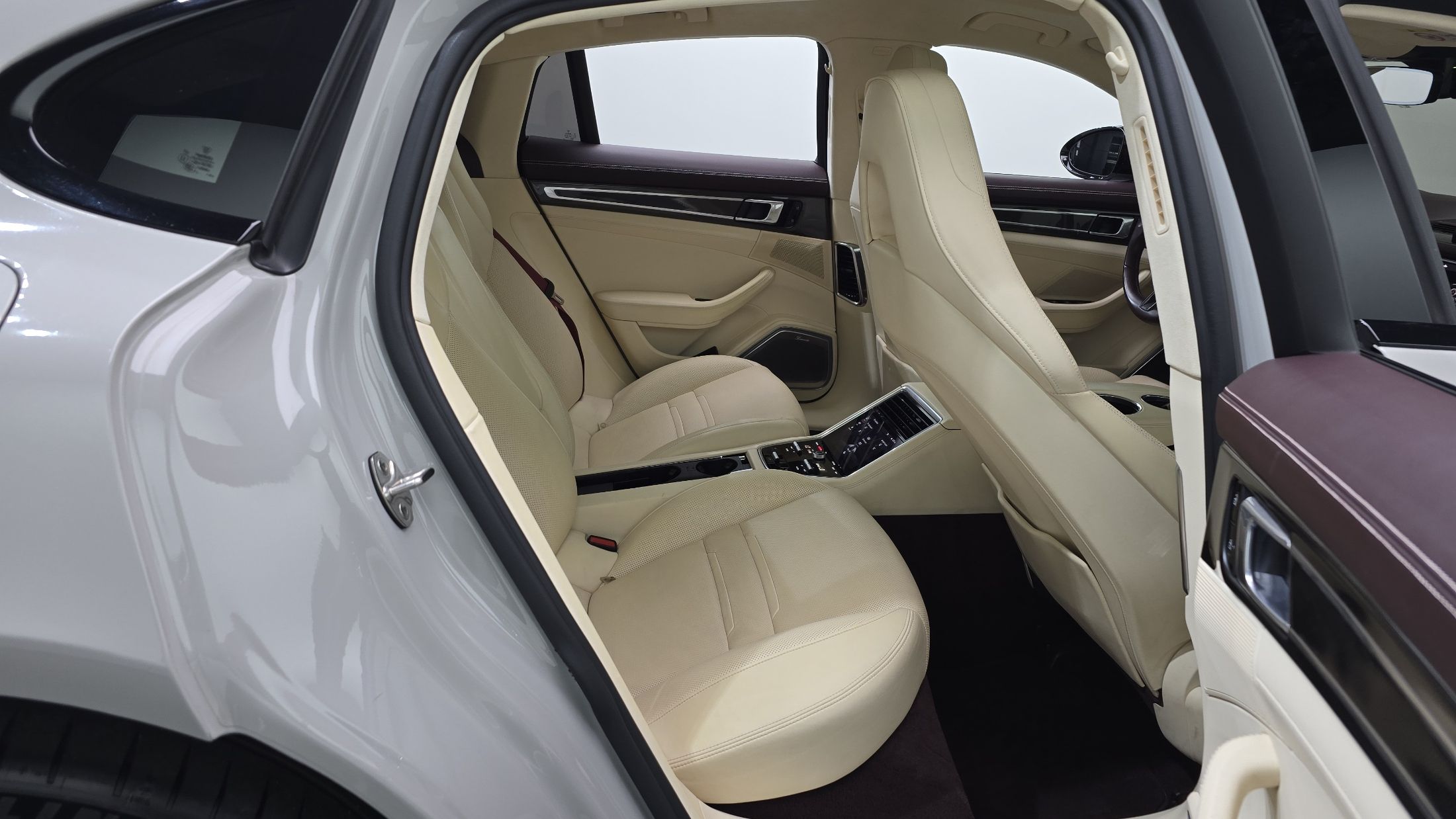 PORSCHE PANAMERA 971 2021