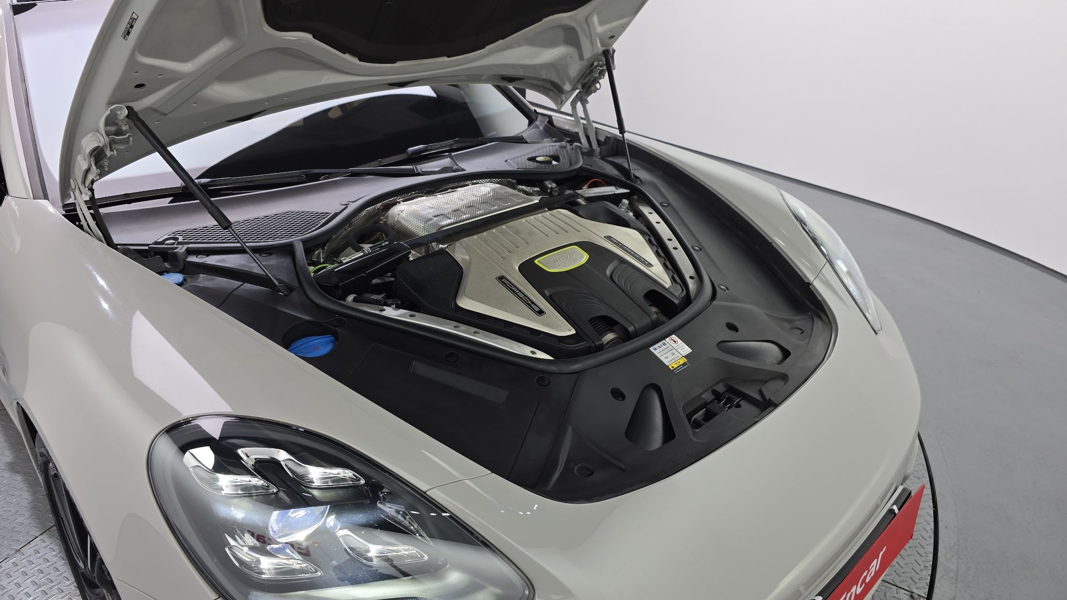 PORSCHE PANAMERA 971 2021