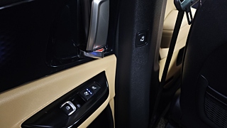 KIA CARNIVAL 2023