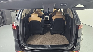 KIA CARNIVAL 2023