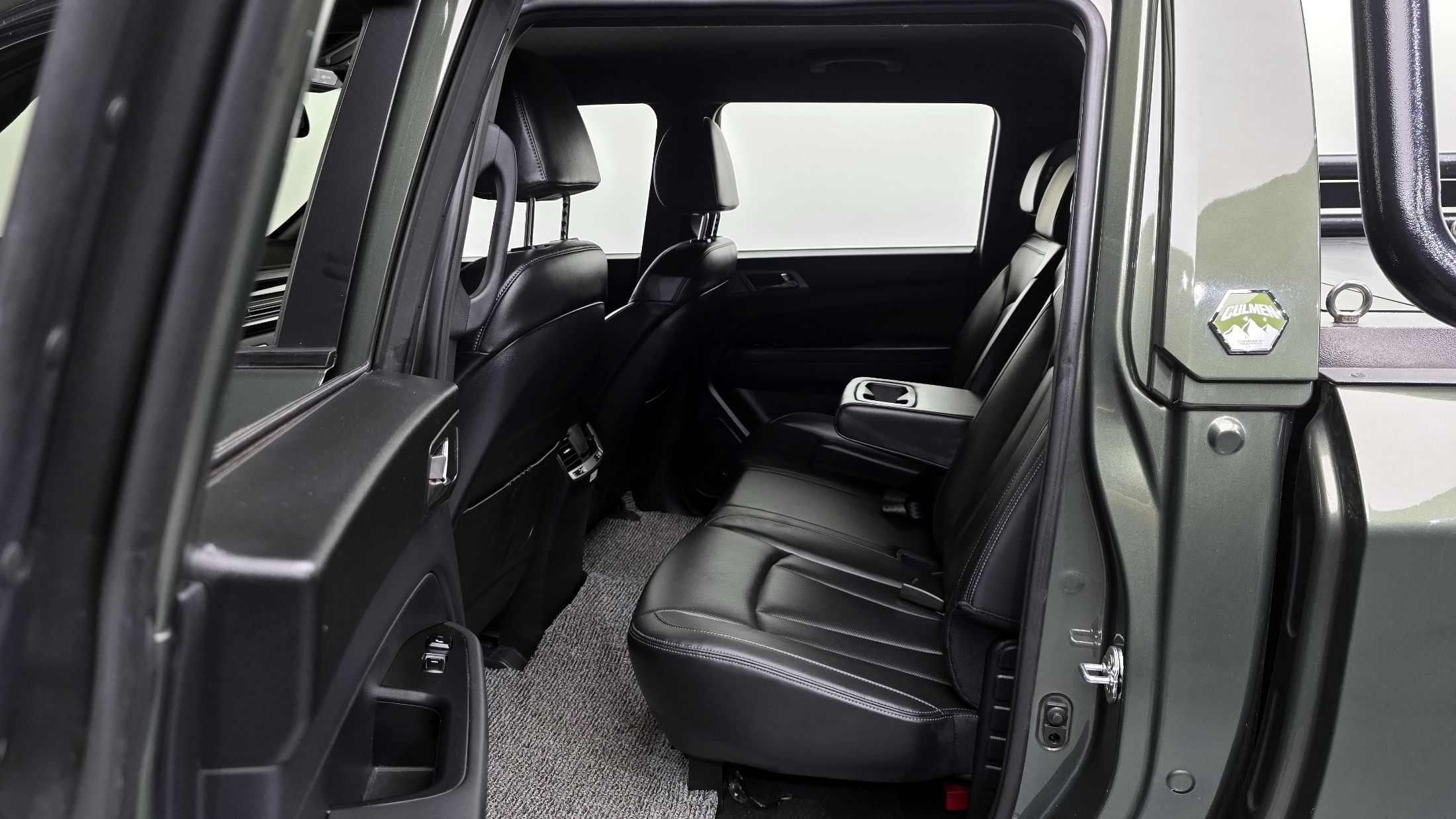 SSANGYONG REXTON SPORTS CAR 2024