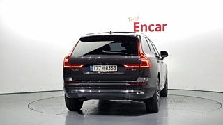 VOLVO XC60 2022