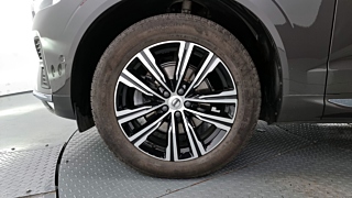 VOLVO XC60 2022