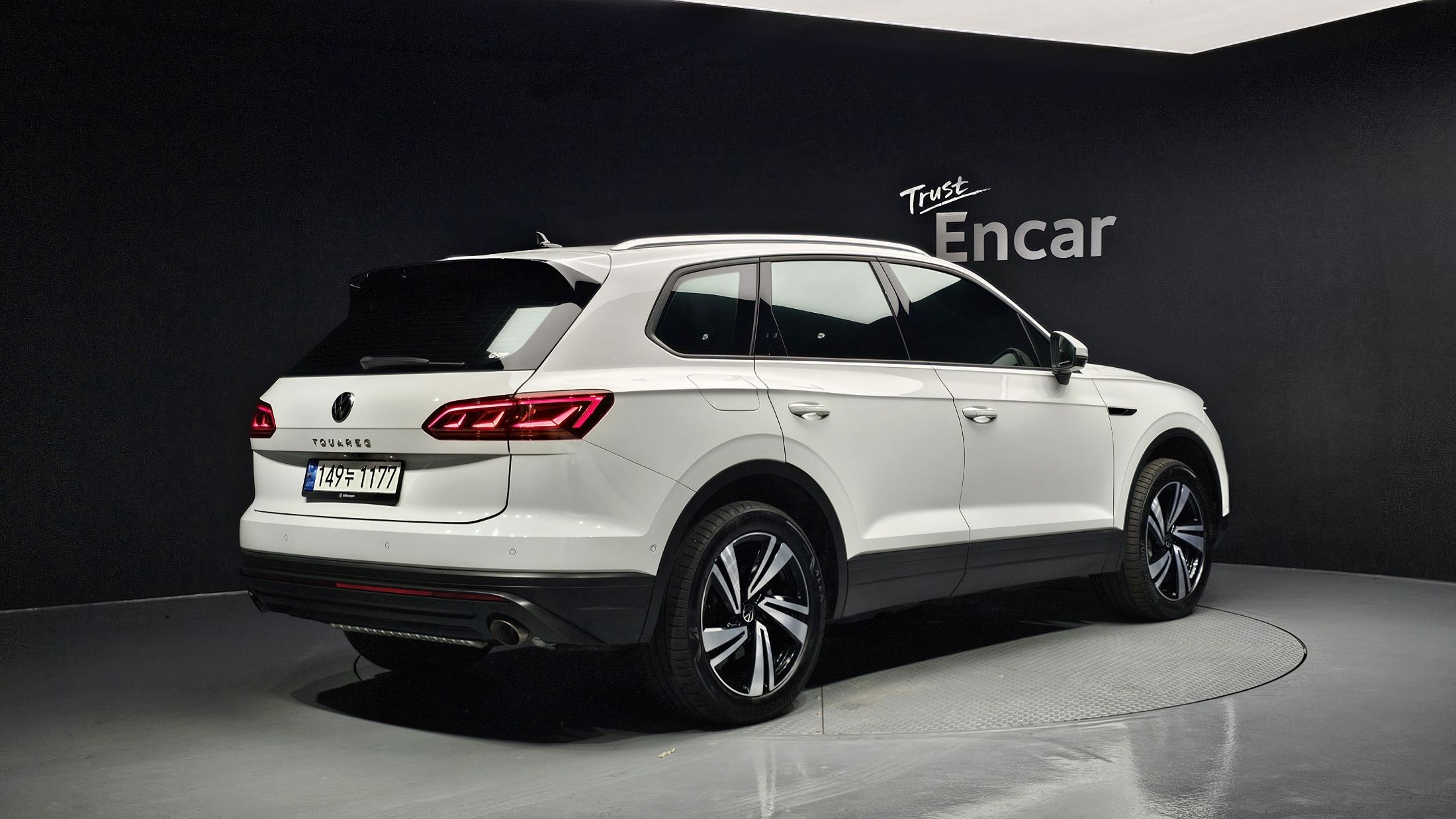 VOLKSWAGEN TOUAREG 2023