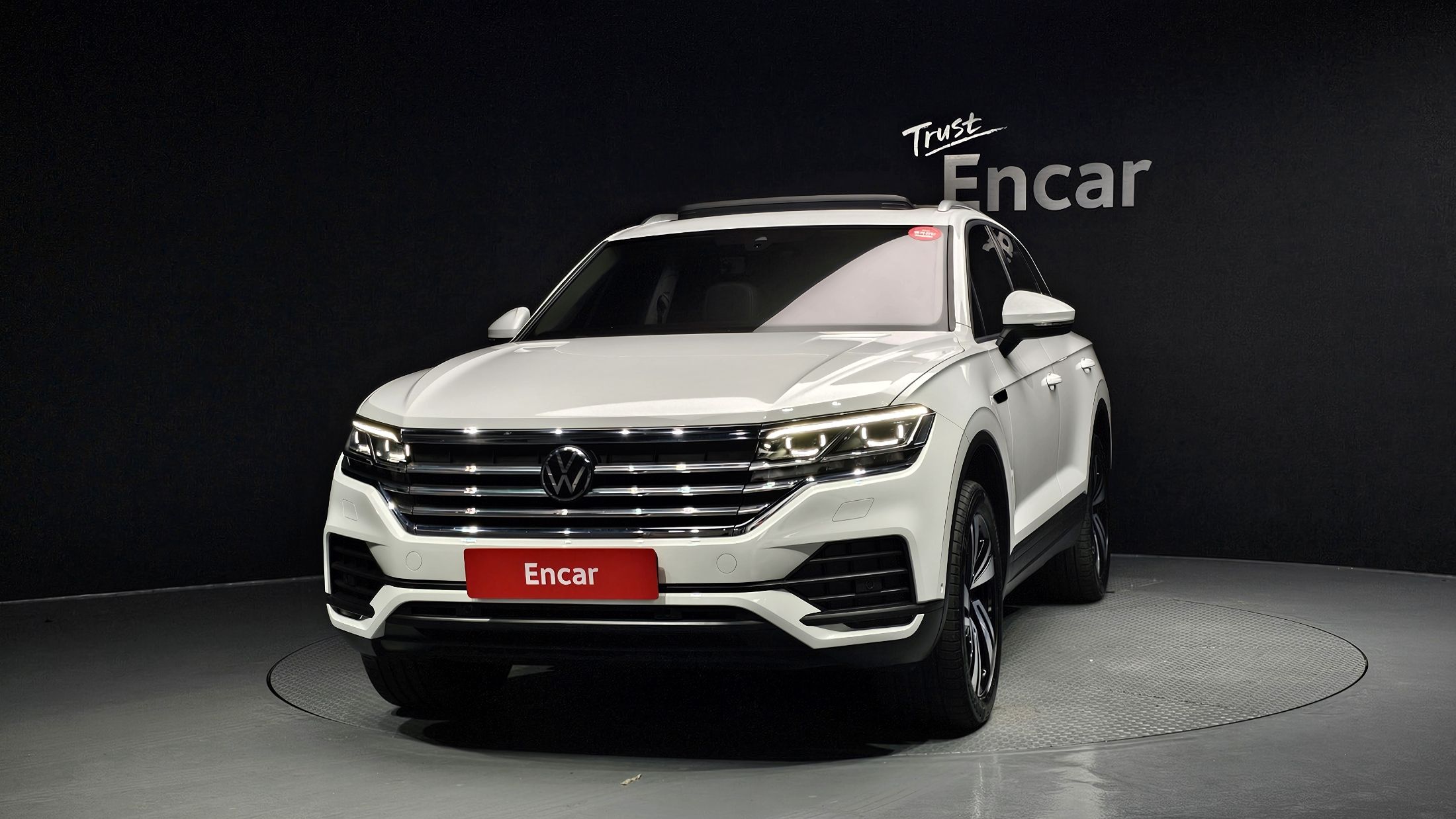 VOLKSWAGEN TOUAREG 2023