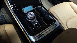 KIA CARNIVAL 2023