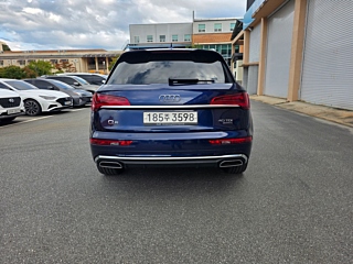 AUDI Q5 FY 2022