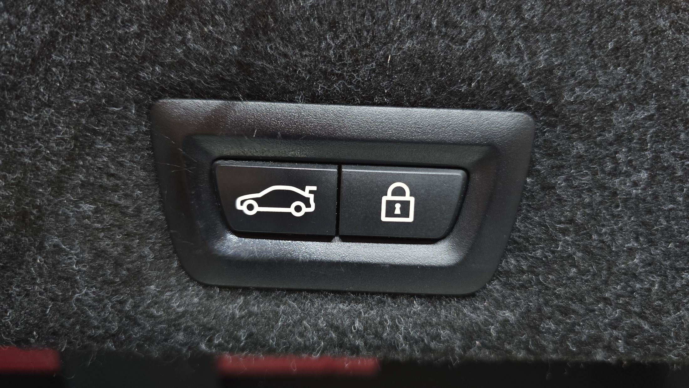 BMW 5-SERIES G30 2019