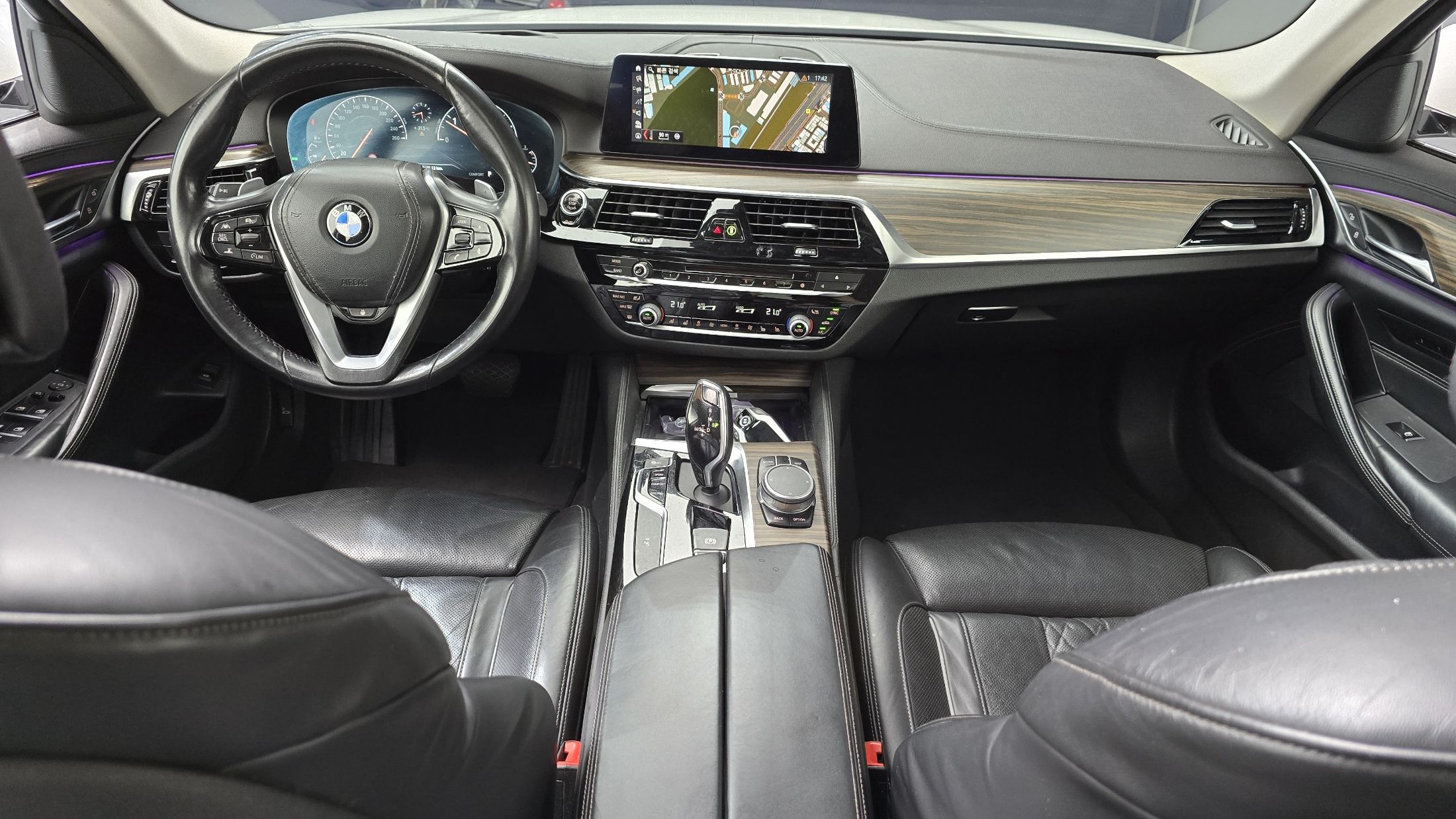 BMW 5-SERIES G30 2019