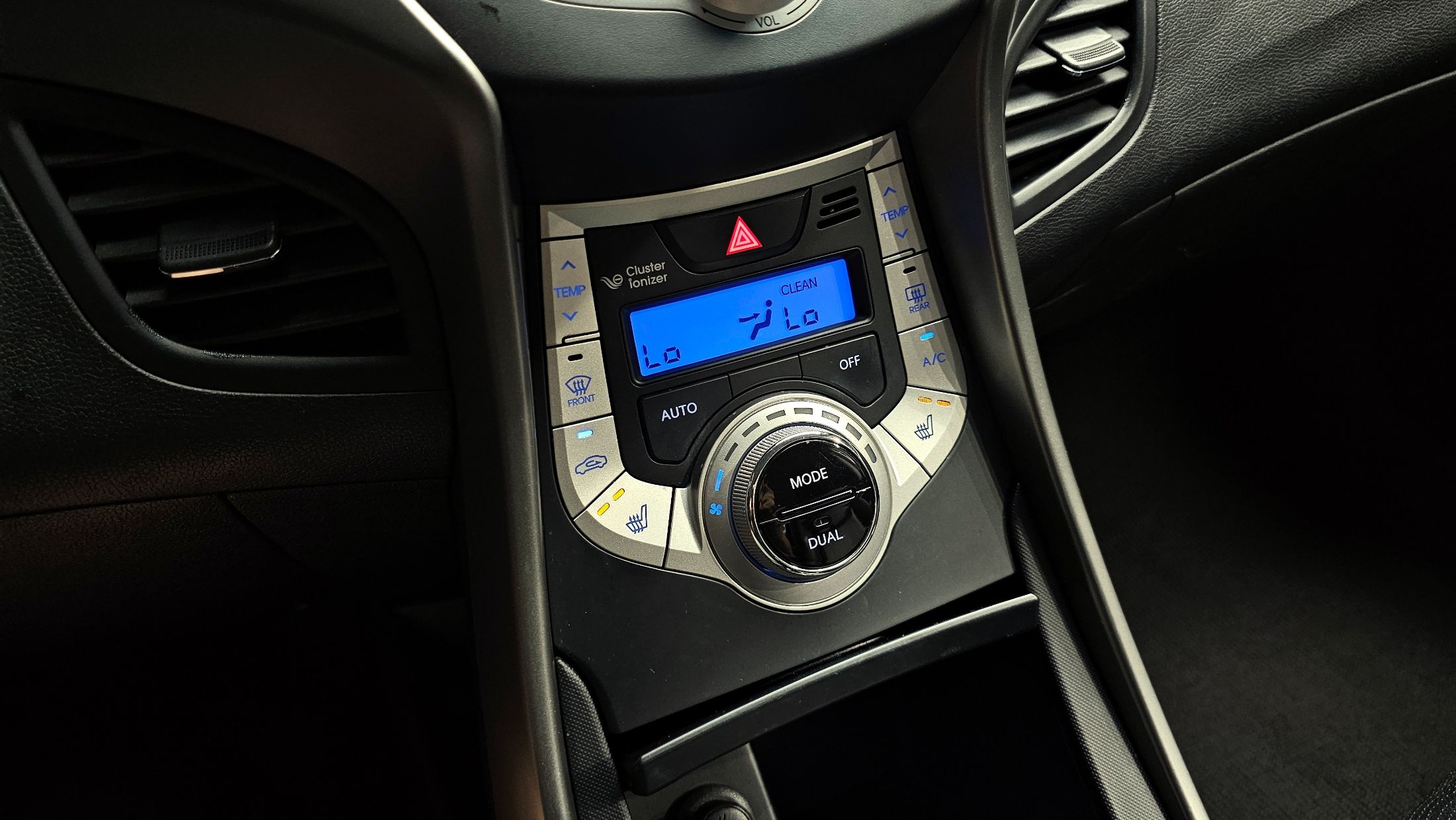 HYUNDAI AVANTE MD 2010