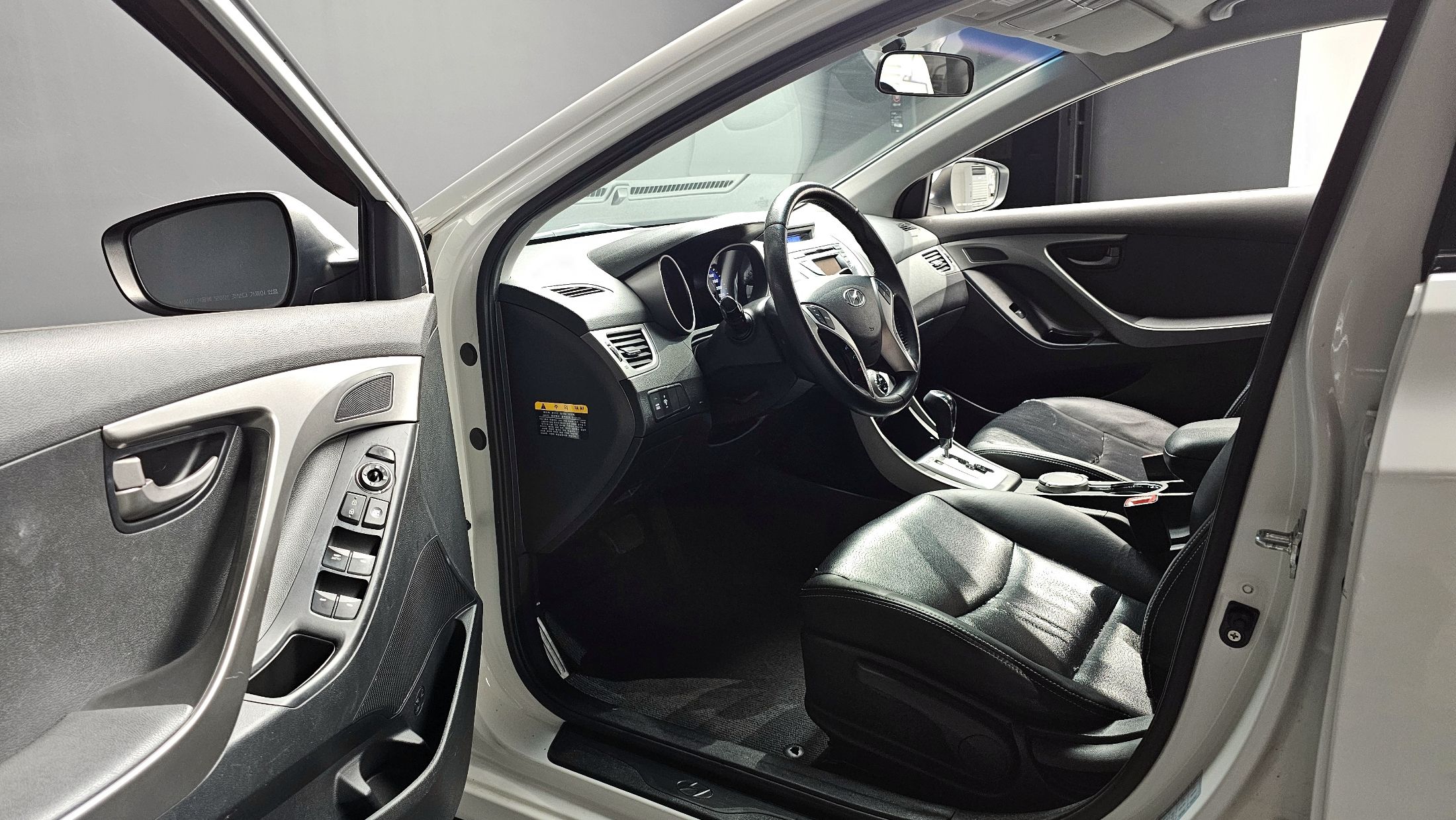 HYUNDAI AVANTE MD 2010