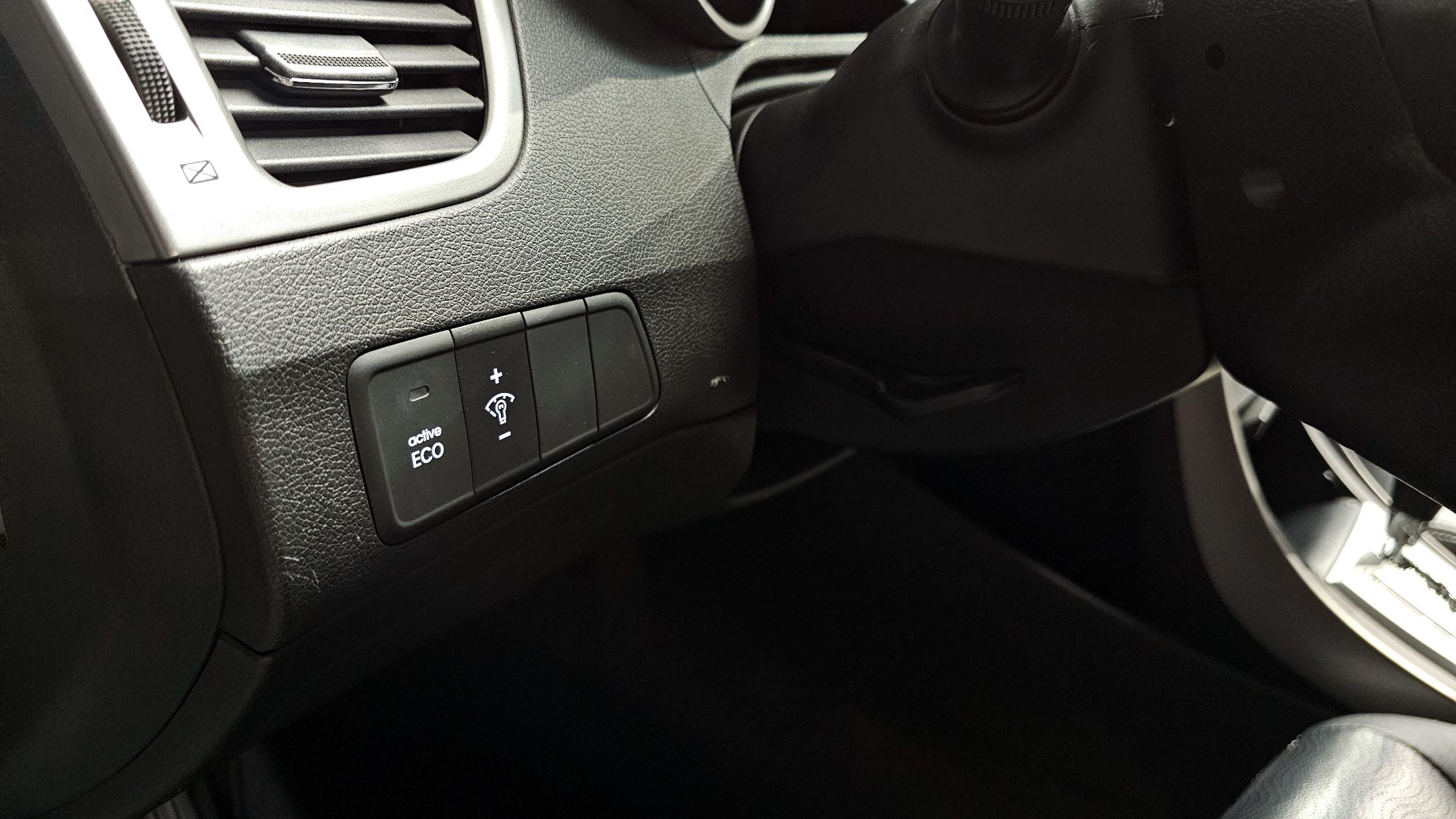 HYUNDAI AVANTE MD 2010