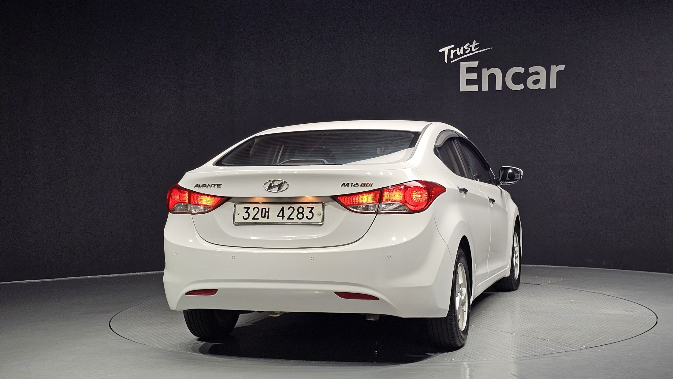 HYUNDAI AVANTE MD 2010