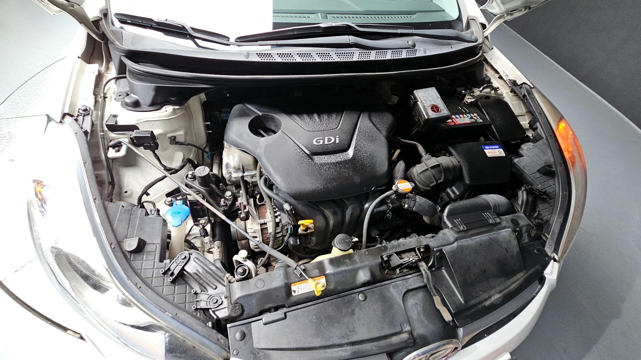 HYUNDAI AVANTE MD 2010