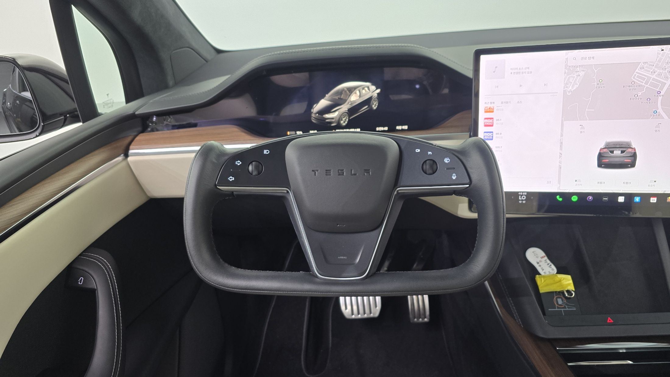 TESLA MODEL X 2024