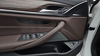 BMW 5-SERIES G30 2023