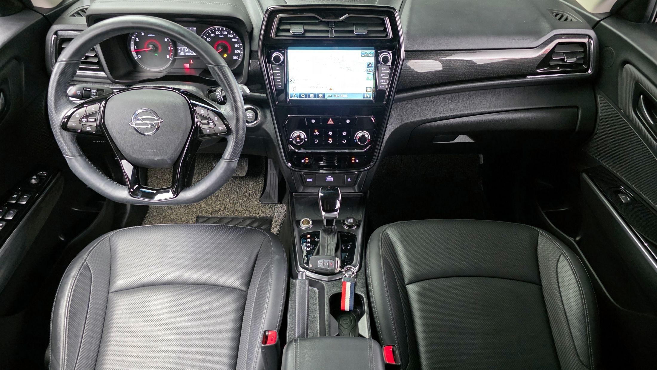 SSANGYONG TIVOLI VERY NEW 2021