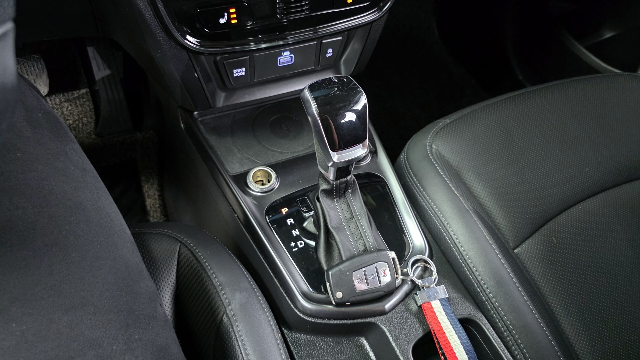 SSANGYONG TIVOLI VERY NEW 2021
