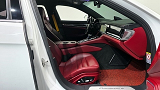 PORSCHE PANAMERA 971 2018