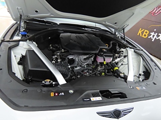 GENESIS G70 2024