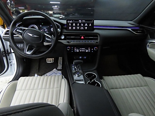 GENESIS G70 2024