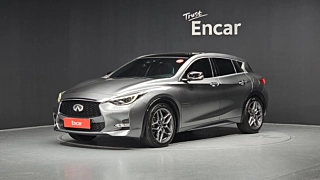 Заказать INFINITI Q30